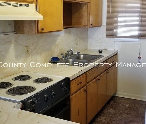 5th image of 9440 Gilchrist Ct