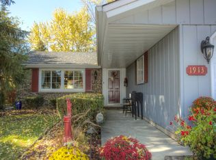 1913 Cannon Ct, Schaumburg, IL 60193