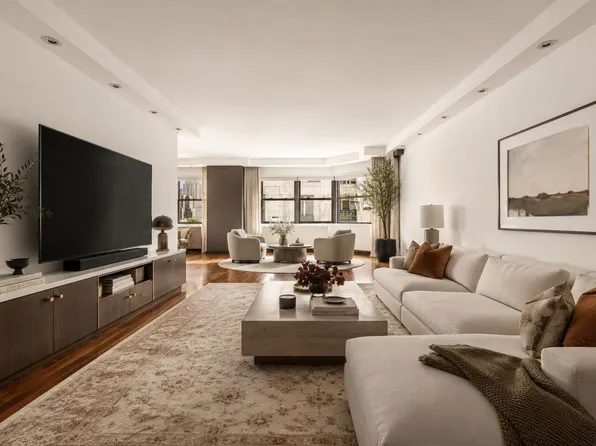 201 East 83rd Street image 1 of 8