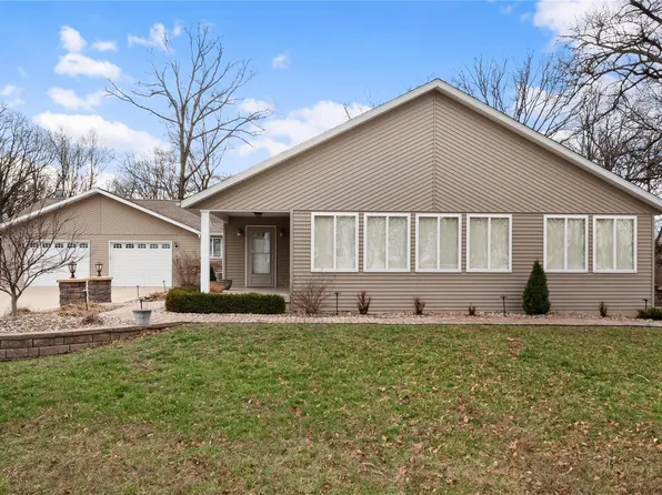 5671 State Route 127, Nashville, IL 62263