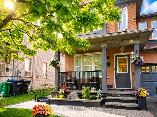 128 Starhill Cres, Brampton, ON L6R 2P8