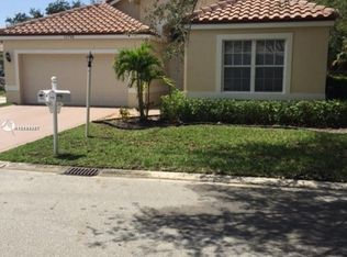 11743 NW 3rd Dr, Pompano Beach, FL 33071