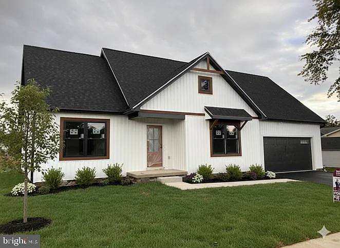 621 Spring Ave photo 1