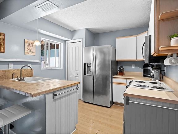 3rd image of 1586 70th St N #1586