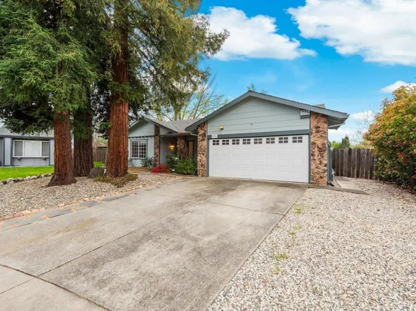 136 Brookdale Drive, Vacaville, CA 95687