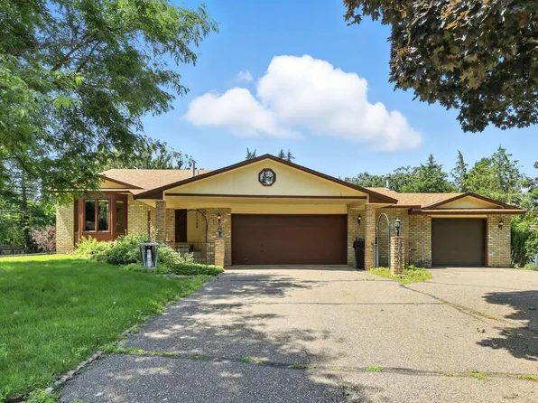 11509 Welcome Cir N, Champlin, MN 55316