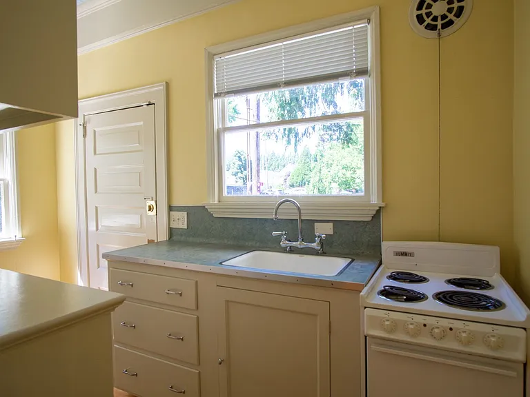831 NW 24th Ave #3 — Photo 7