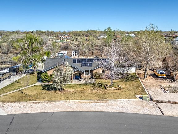 2nd image of 1400 Golden Park Way