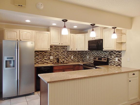3rd image of 3856 SE Jefferson Street #3856