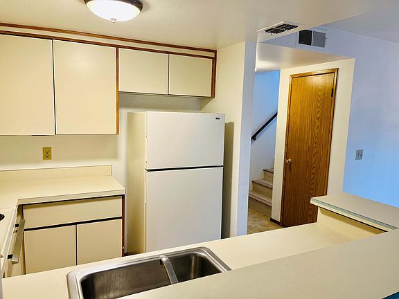 3rd image of 2207 N St APT 3