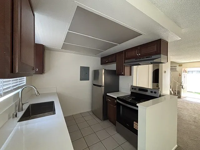 2 bed, 1.5 bath, $2,800 — Photo 4