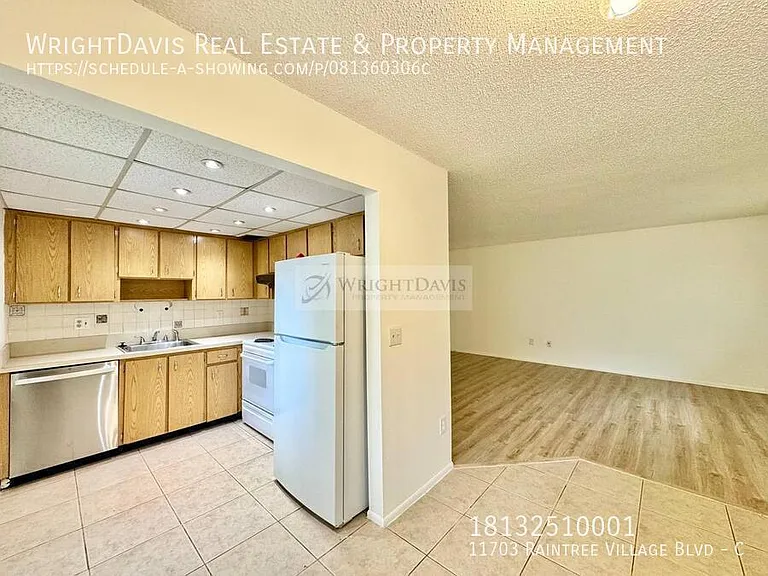 11703 Raintree Village Blvd #C — Photo 6