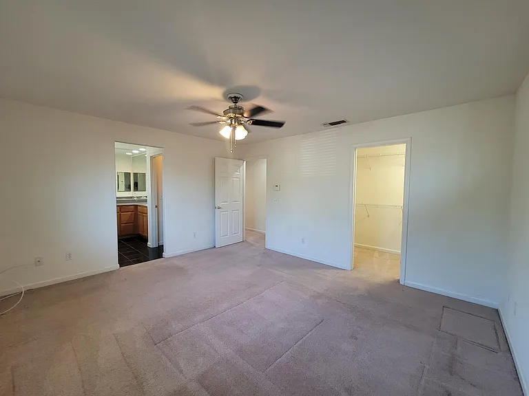 415 Zinnia Ct — Photo 24