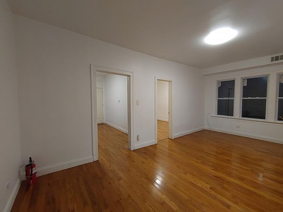 5th image of 4147 S Archer Ave #2