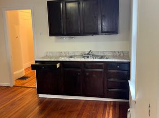147 Willow Ave #1S, Somerville, MA 02144
