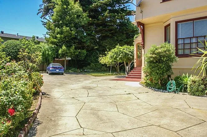 2 bed, 466 sqft, $2,890 — Photo 2