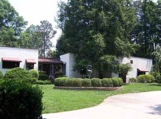 1425 6th Street Cir NW, Hickory, NC 28601