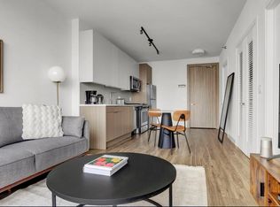 660 N Wells St #22B, Chicago, IL 60654