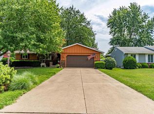 1408 Highview Rd, East Peoria, IL 61611