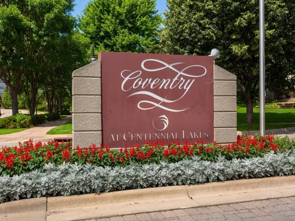 402 Coventry Ln, Edina, MN 55435