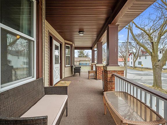 3rd image of 143 North Ridge STREET