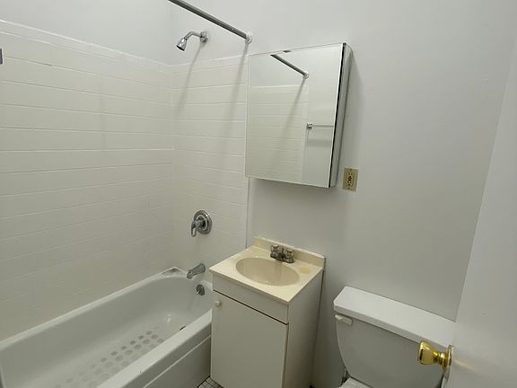 5th image of 404 W 56th St #12B