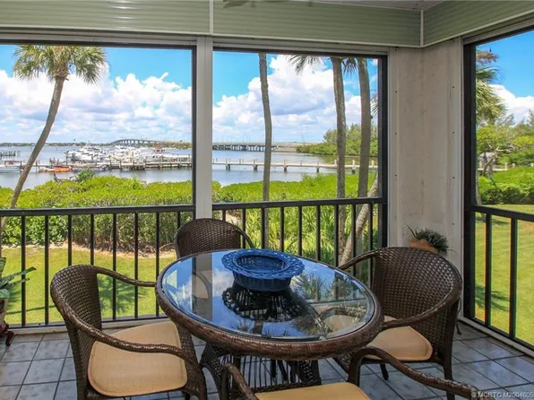 350 NE Edgewater Dr APT 202, Stuart, FL 34996