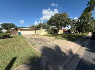 55 Palo Alto Dr, Brownsville, TX 78521