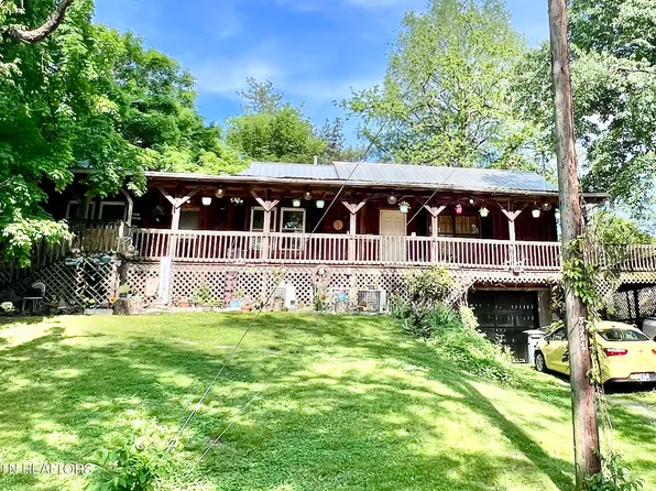 3754 Little River Rd, Rockford, TN 37853