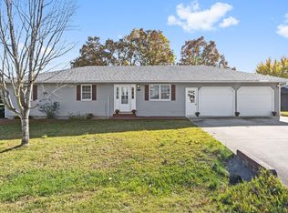 526 Ridgeview Drive, Ridgedale, MO 65739