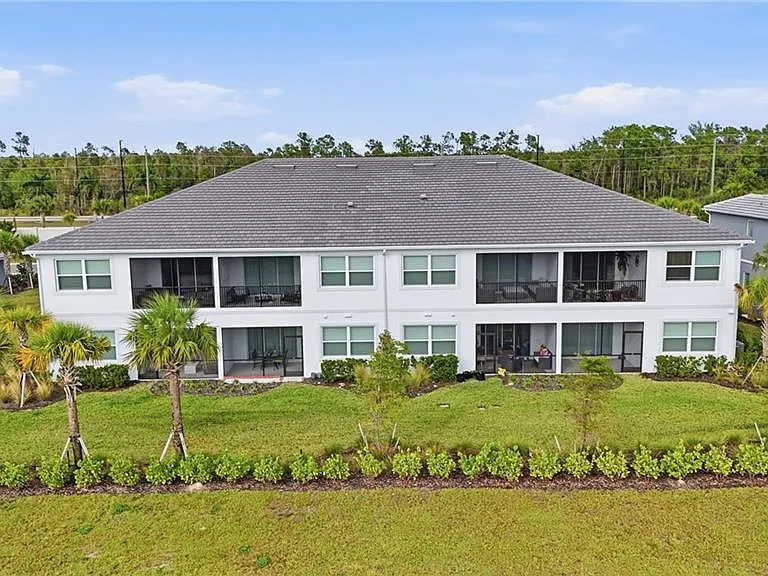 11851 Venetian Lagoon Dr #202 — Photo 38