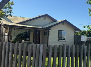 8897 S Jacobs Ave, Orange Cove, CA 93646