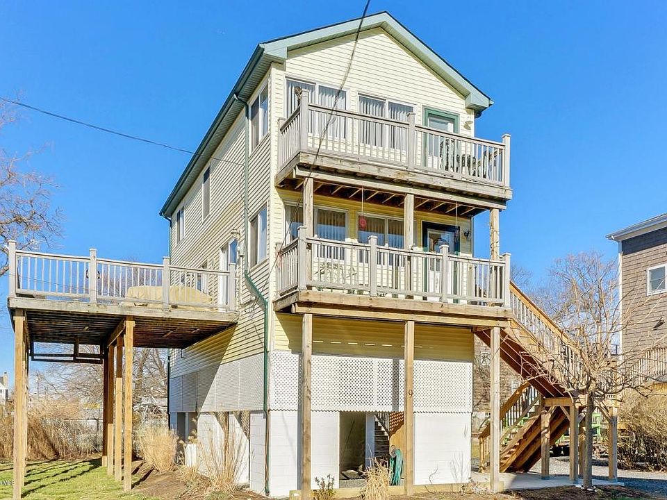 1st image of 9 Benton Ave