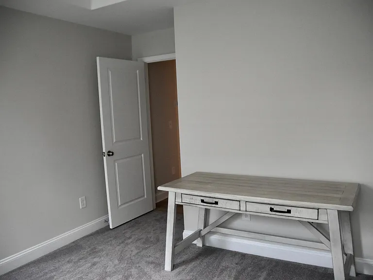 614 Gateway Crossing Ln — Photo 16