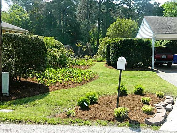 4th image of 5109 Sweetbriar Cir