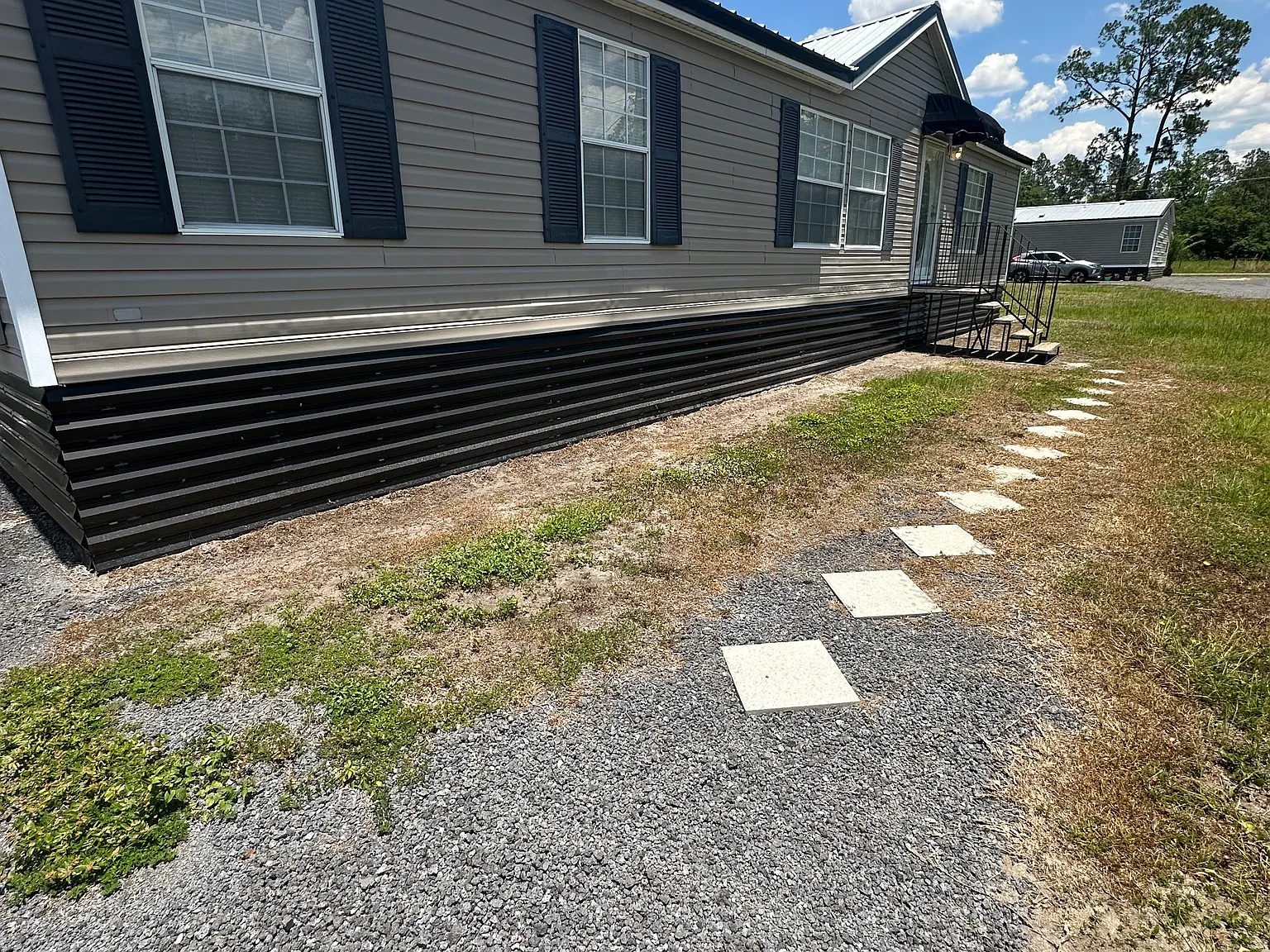 3 bed, 1690 sqft, $1,600 — Photo 3