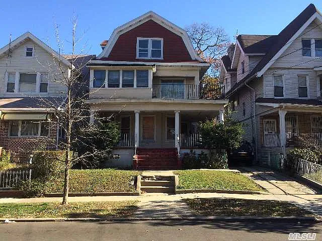 1529 Brooklyn Ave photo 1