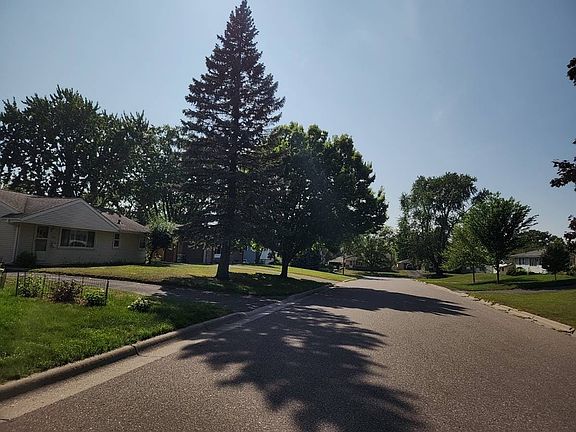 4th image of 8241 30th Ave N