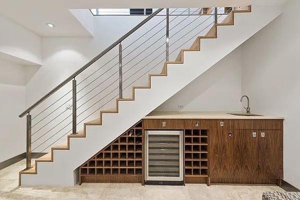 Sold by Nest Seekers International | media 7