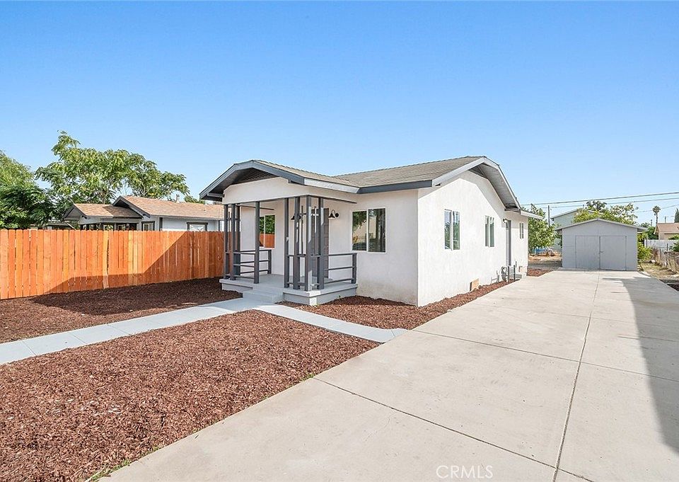 1st image of 1087 W Rialto Ave