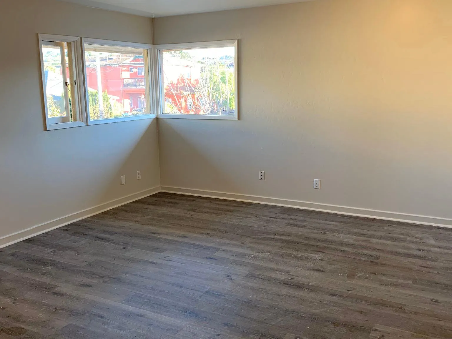 302 Ocean Avenue — Photo 4
