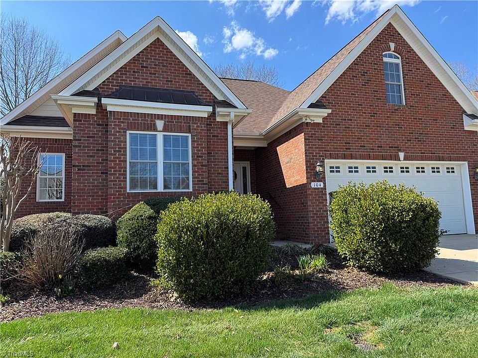 1st image of 104 Peppertree Dr