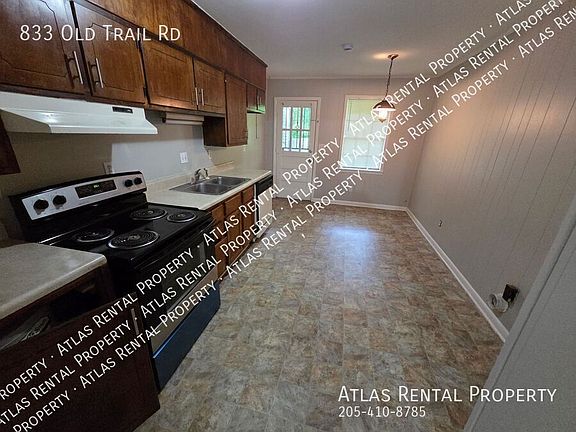3rd image of 833 Old Trail Rd