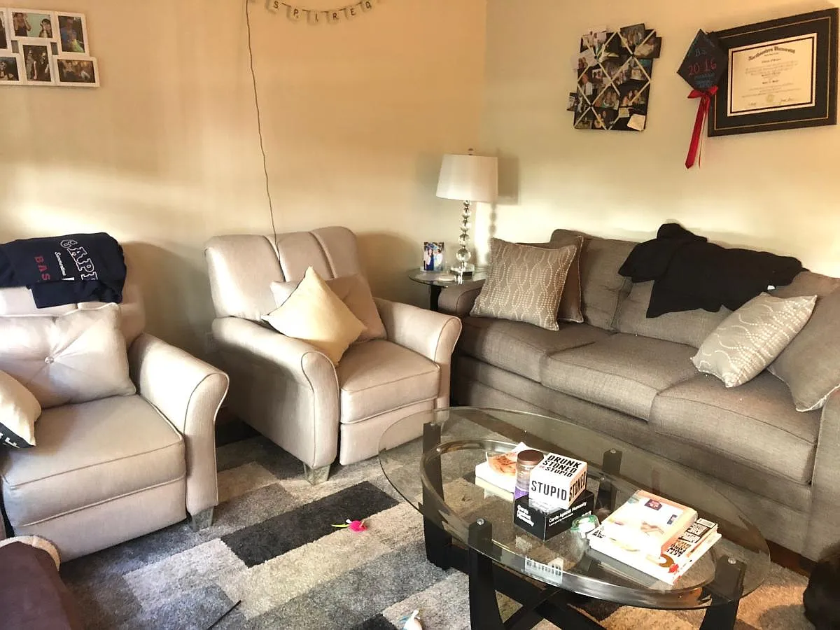 1 bed, $2,400 — Photo 1