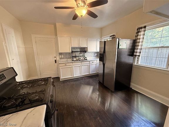 5th image of 14924 Arden Ave