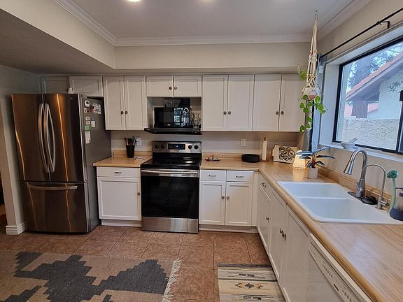 5th image of 330 E BARBARITA Avenue