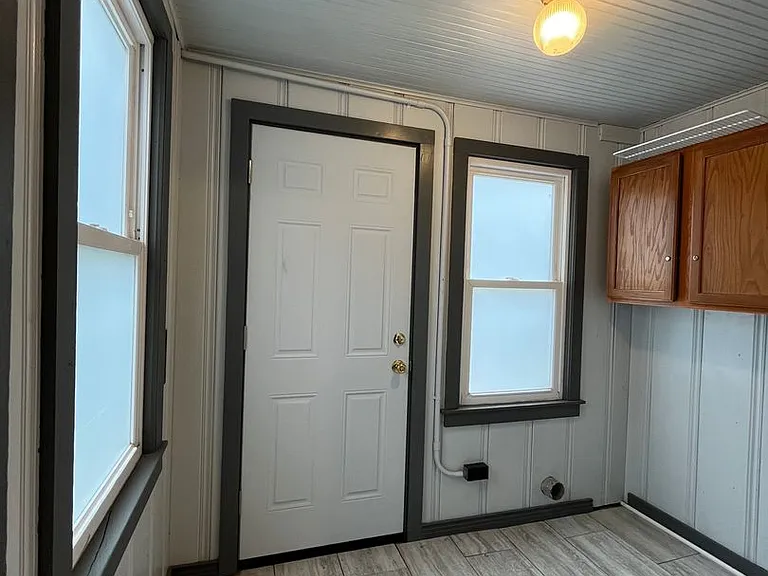 605 W Iowa Ave — Photo 5
