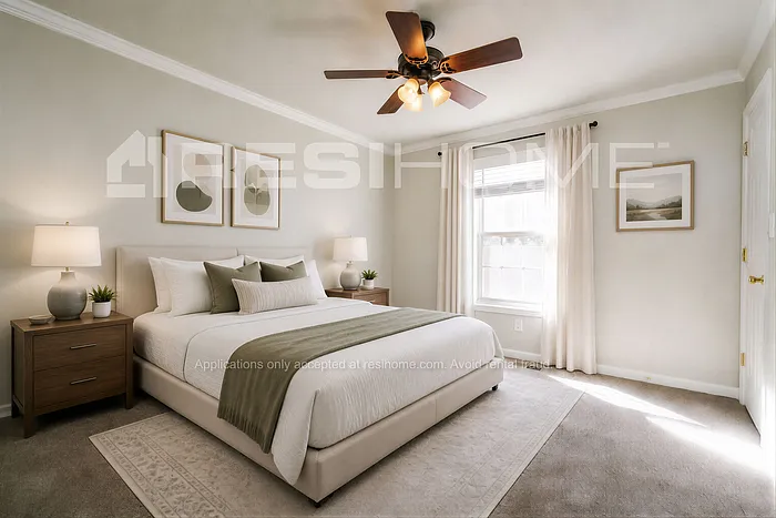 6285 Hampstead Ln — Photo 10