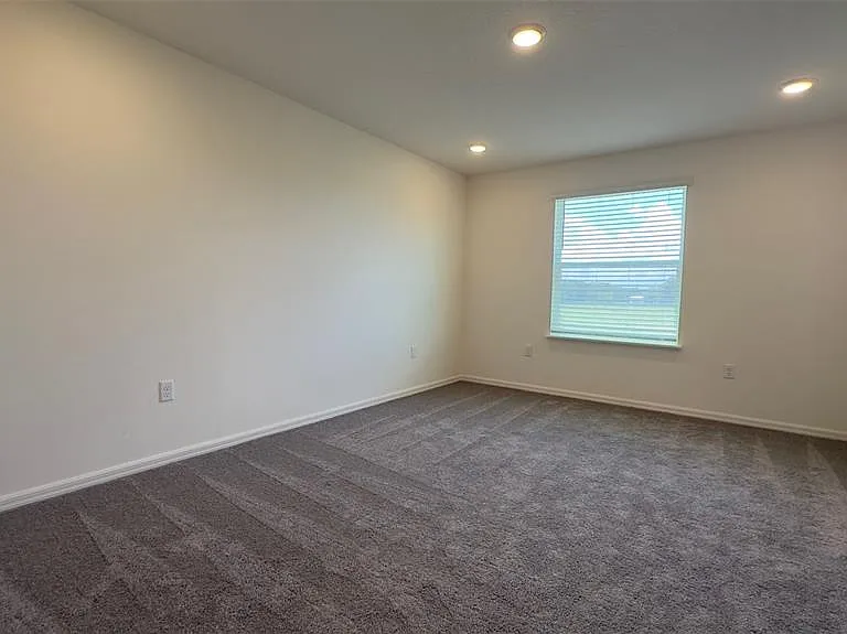 3879 Academia Ave — Photo 9