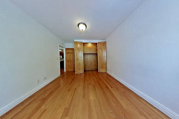 Rented by CitySites Real Estate Group | media 5